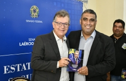 lanamento-do-livro-estatuto-da-segurana-privada_54352636784_o
