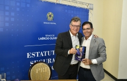 lanamento-do-livro-estatuto-da-segurana-privada_54352638569_o