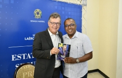 lanamento-do-livro-estatuto-da-segurana-privada_54352661493_o