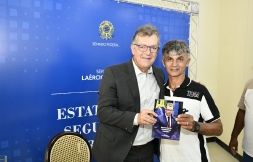 lanamento-do-livro-estatuto-da-segurana-privada_54352661668_o