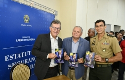 lanamento-do-livro-estatuto-da-segurana-privada_54352838810_o
